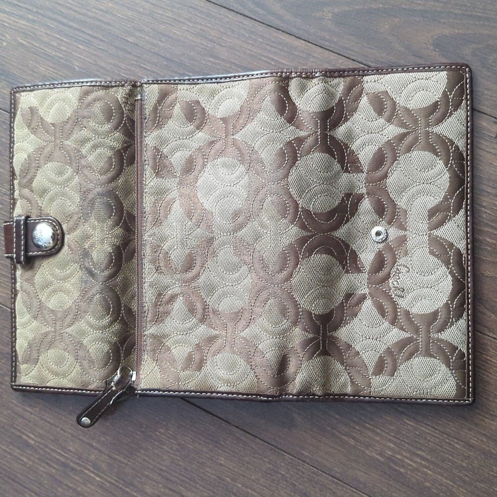Coach Wallet - Picture 4 of 7